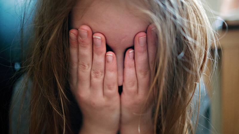 Ein Unbekannter hat am Freitag in Nandlstadt eine 14-Jährige sexuell belästigt (Symbolbild).