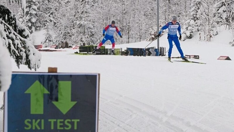 Noch sind die Biathleten und Funktionäre unter sich, ab Freitag sind auch Zuschauer erlaubt im Hohenzollern Skistadion