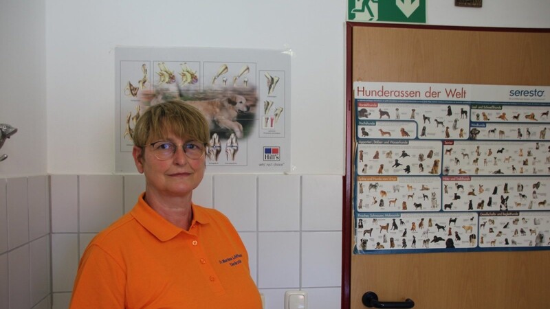 Dr. Martina Löffelmann ist Fachärztin für Kleintiere in Cham.