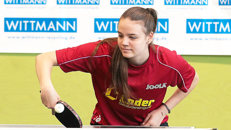 EIN LICHTBLICK war der starke Auftritt von Milena Burandt (Bild). Die Landshuterin gewann ihr Einzel gegen Felicia Behringer (Neckarsulm) glatt mit 3:0 und setzte auch in den anderen Partien Nadelstiche.