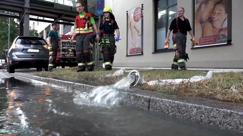 Mehrere Einsätze in ganz Regensburg hatte am Donnerstag die Feuerwehr nach einem Gewitter am Nachmittag.