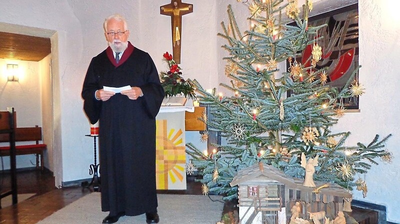 Reinhard Tietze zelebrierte den Gottesdienst zum Jahresende.