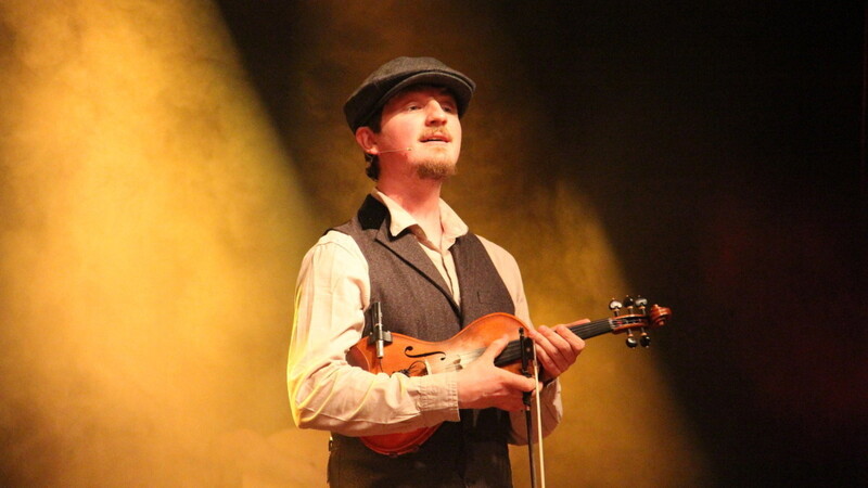 Sean Dalaigh brachte mit Geige und Gesang die Seele Irlands näher.