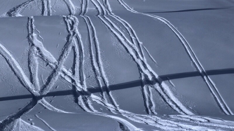Ein Skiunfall am Arber wurde am Samstag zum Fall für die Polizei - weil sich ein 23-Jähriger partout nicht helfen lassen wollte. (Symbolbild)