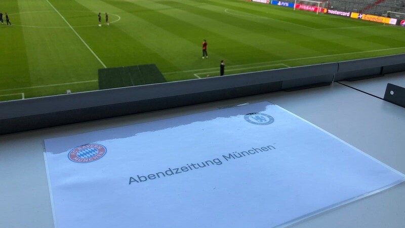Die Plätze für die akkreditierten Medienvertreter sind in der Allianz Arena zugewiesen.