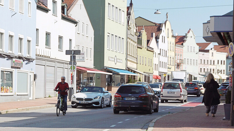 82,2 Prozent der Vilsbiburger haben einen Führerschein und besitzen ein Auto. Radfahrer und Fußgänger sind im Stadtbild aktuell in der Unterzahl.