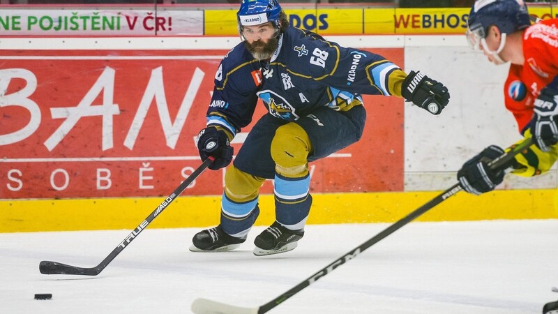 Jaromir Jagr geht auch noch im Alter von 49 Jahren für seinen Heimatklub HC Kladno auf das Eis.