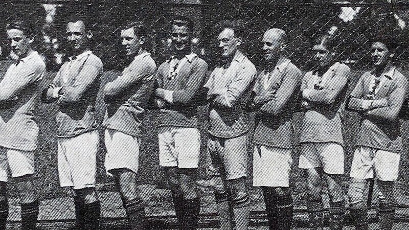 Die Fußballer aus der Gründerzeit im Jahr 1920 ? aus dem Ehrenabend zum 100-Jährigen des Vereins wird nun doch nichts.