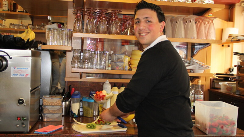 Angelo Santoro macht gerade eine Ausbildung zum Speiseeishersteller.
