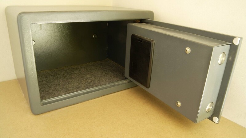 Einbrecher haben in einem Mauther Laden Tresorschlüssel gefunden und diesen leergeräumt. (Symbolbild)