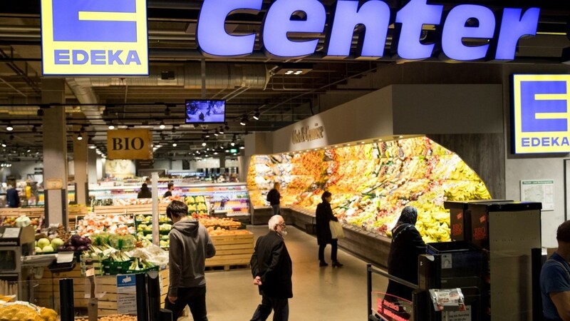Viele Supermärkte wie Edeka verkürzen derzeit ihre Öffnungszeiten. Das halten unsere Leser davon. (Symbolbild)