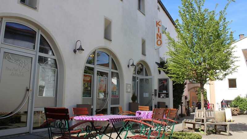 Einen Mietvertrag für zehn Jahre bietet die Stadt Viechtach Melanie Reil für das Kino an.