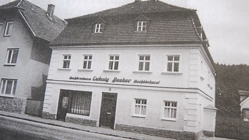 Das damalige Verlagshaus von Ludwig Hueber. Im Hof stand eine Halle mit den Druckmaschinen.