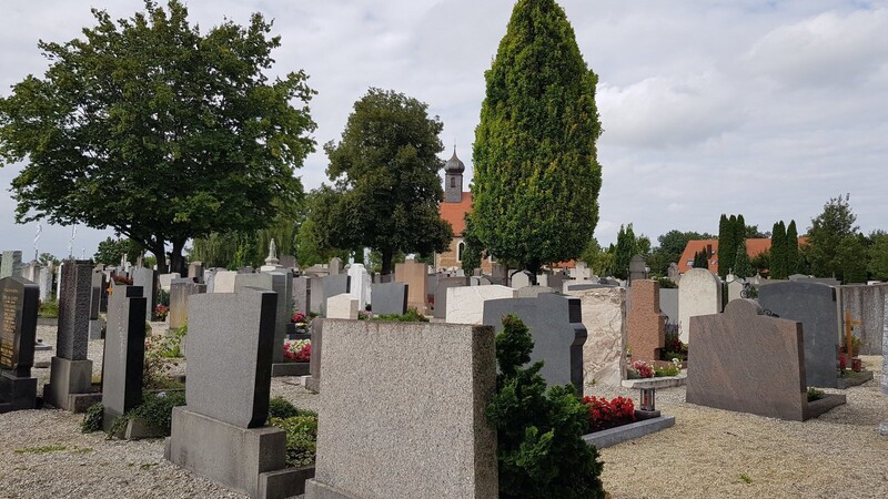 Obwohl er ein Ort der Ruhe ist, bedarf der Friedhof immer wieder behutsamen Anpassungen an die Erfordernisse der Zeiten.