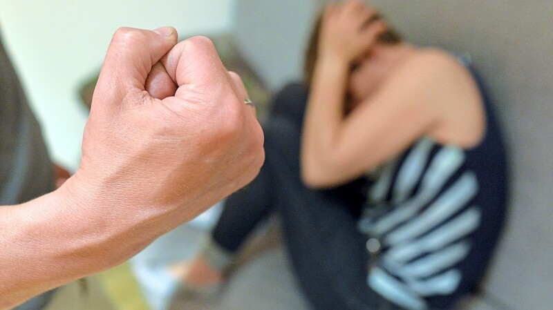 Mehr häusliche Gewalt in Zeiten von Ausgangsbeschränkungen wird im Raum Mainburg bislang nicht verzeichnet.