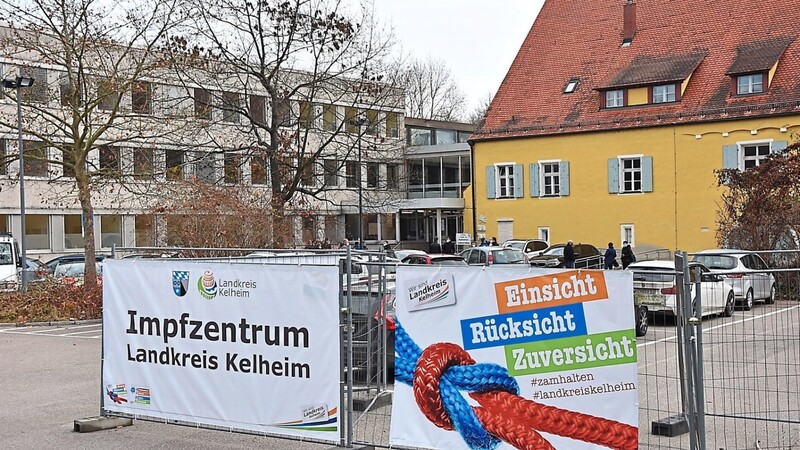 Neben dem im Alten Landratsamt in Kelheim eingerichteten Impfzentrum des Landkreises fordert die Mainburger SPD nun eine zweite Einrichtung in der Hopfenstadt.