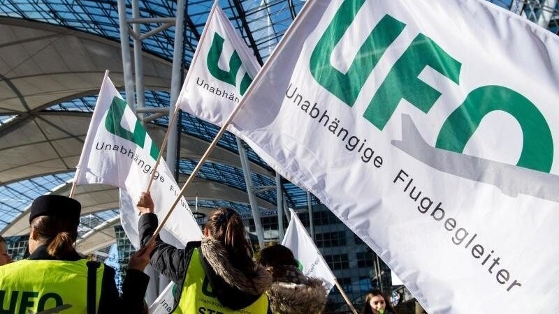 Die Gewerkschaft Ufo hat bereits einen Warnstreik und zwei reguläre Streikwellen bei verschiedenen Flugbetrieben des Lufthansa-Konzerns organisiert.