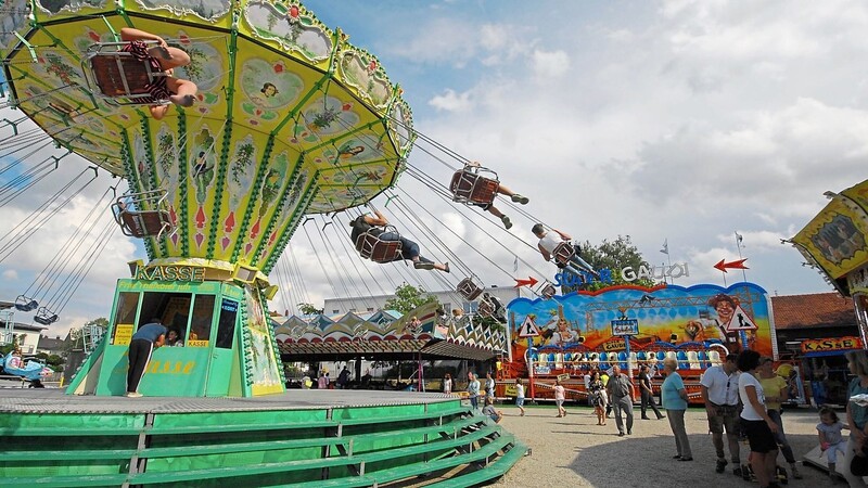 Ab dem 24. Juli können die Vilsbiburger in den verschiedenen Fahrgeschäften auf dem Volksfest wieder ihre Runden drehen.
