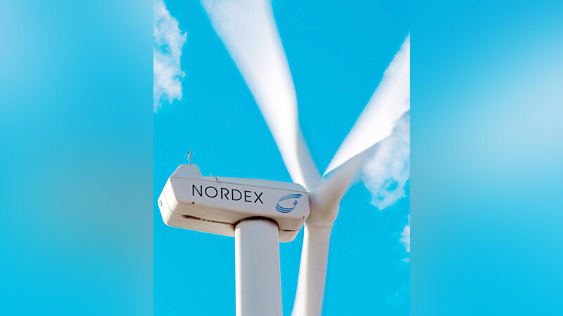 Eine Windkraftanlage dieses Typs der Firma Nordex, wie hier auf dem Bild in einem Windpark bei Karstädt in Brandenburg, ist bei Großgründling im Markt Nandlstadt geplant. Gegen den Genehmigungsbescheid geht jetzt auch der Nachbar Au juristisch vor.