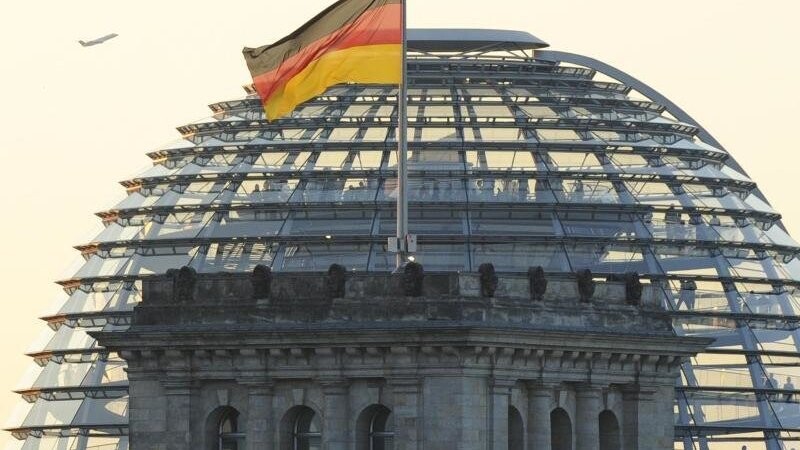 Der Bundestag soll am Mittwoch die Neufassung des Infektionsschutzgesetzes beschließen.