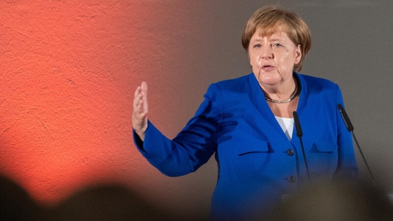 "Das bedeutet eben, dass man nicht jünger wird", sagt Angela Merkel zu ihrem 65. Geburtstag. "Aber vielleicht wird man erfahrener. Alles hat seine gute Seite."