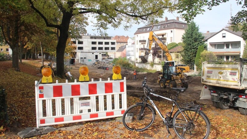Der Radweg am Allachbach beim Hotel Villa soll heuer noch fertig werden.