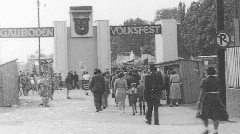 Eingang in das Volksfest 1951 oder 1953 (Privatbesitz)