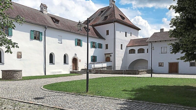 Wasserschloss Loifling: Die einstige Burg war Mittelpunkt einer Hofmark.  Foto: