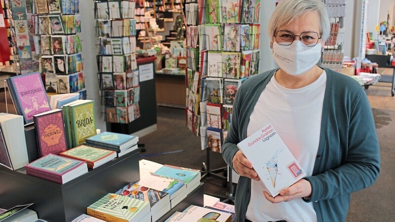 Buchhändlerin Susanne Borst freut sich schon auf einen Monat rund um das Buch "Lügnerin".