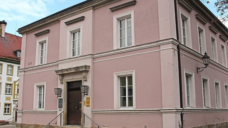 Steht unter Denkmalschutz: Das ehemalige Amtsgericht an der Herrenstraße in Bad Kötzting.
