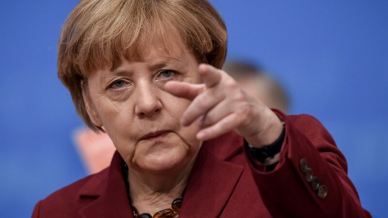 Bundeskanzlerin Angela Merkel hat im Falle eines Kriegsendes die Rückkehr vieler Flüchtlinge in ihre Heimatländer gefordert.
