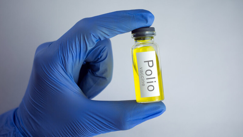 Der Polio-Impfstoff: Die Entwicklung eines oralen Impfstoff trägt zur Ausrottung der Krankheit bei.