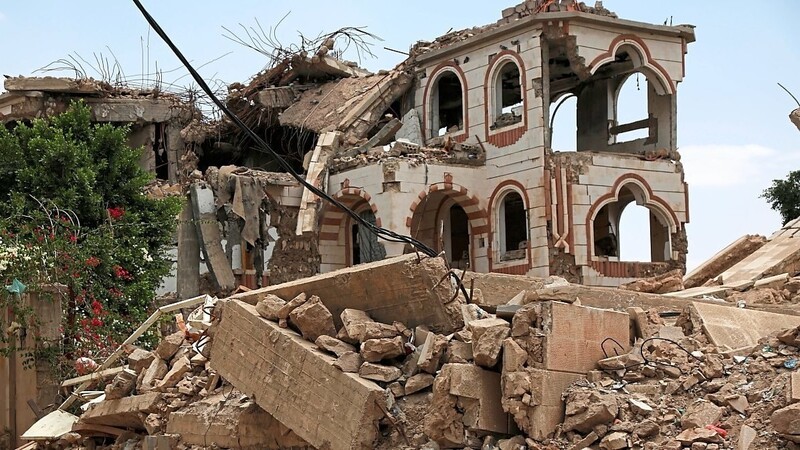 Zerstörung im Jemen: Vor allem die Lieferung von Rüstungsgütern an Saudi-Arabien ist den Kirchen ein Dorn im Auge.