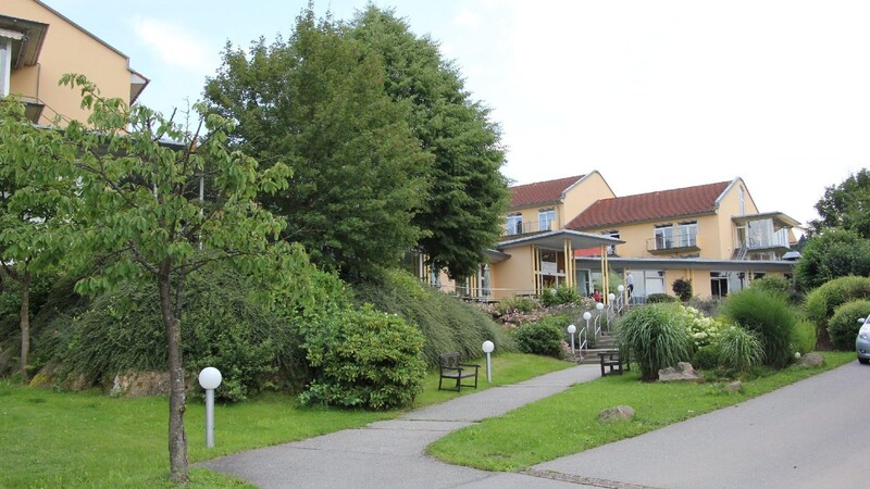 Das Klinikum Maximilian in Bad Kötzting feiert 20 Jahre Neurologie und zehn Jahre Geriatrie.