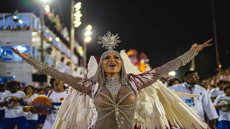 Rio de Janeiro: Die Königin der Percussion Gracyanne Barbosa Sambaschule nimmt am Karneval teil.
