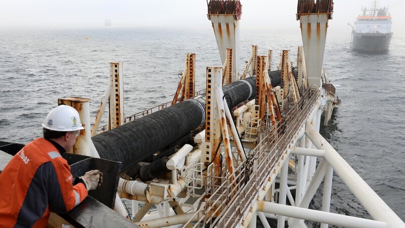 Das Verlegeschiff "Audacia" verlegt Rohre für die Gaspipeline Nord Stream 2. Mit dem neuen US-Präsidenten Joe Biden wird es keinen Politikwechsel geben, auch er ist ein entschiedener Gegner der Pipeline.