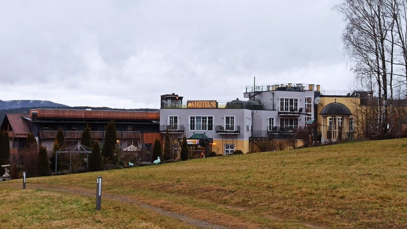 Auch der Entwurf zur 4. Änderung und 1. Erweiterung des rechtskräftigen Bebauungslanes "Buchfeld", Sondergebiet "Hotel Birkenhof" wurde vom Gemeinderat gebilligt.