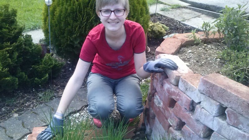 Katharina Wax hat seit vergangenem Jahr einen Kräutergarten.