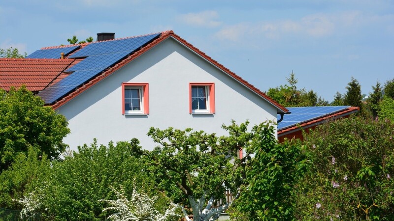Mit einer eigenen PV-Anlage wird man Teil der Energiewende und trägt zum Klimaschutz bei.