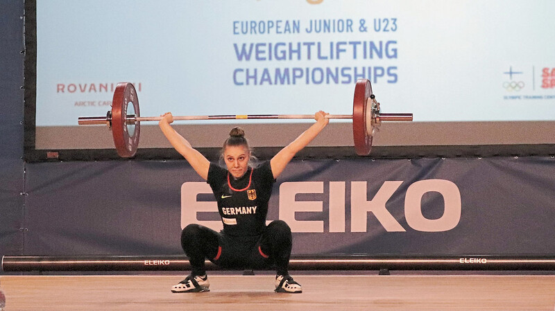 Ein perfekter Wettkampf mit sechs gültigen Versuchen: Annika Pilz gewinnt bei der Junioren-EM in Finnland überraschend Bronze im Zweikampf und Reißen. Die Heberin aus Roding hat an der Langhantel noch viel vor.