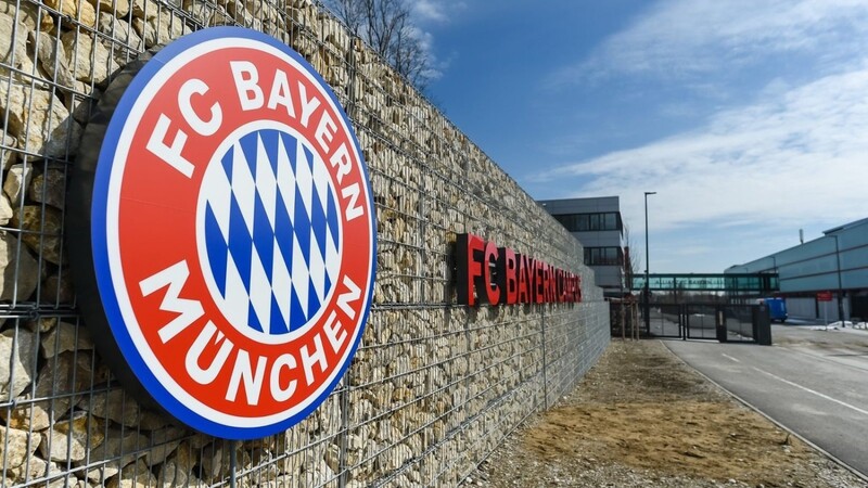 Der Rekordmeister hat nach den Rassismus-Vorwürfen am Bayern-Campus reagiert - und den Skandal-Jugendtrainer rausgeworfen. (Symbolbild)