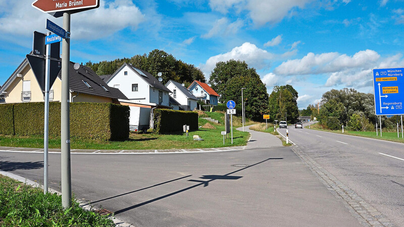 Nachgebessert wird an den Festsetzungen für die vier Baugrundstücke im "Neutalweg" in Appersdorf, die entlang der B 301 liegen.