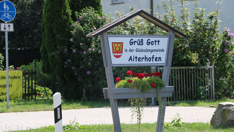 Die Aiterhofener Gemeinderäte stellten den Baubeginn für die Erweiterung, den Umbau und die Generalsanierung bei der Herzog-Tassilo-Grundschule zurück.