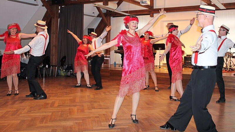 Die Sünchinger Tanzgruppe präsentierte sich mit einem kurzen Auftritt.