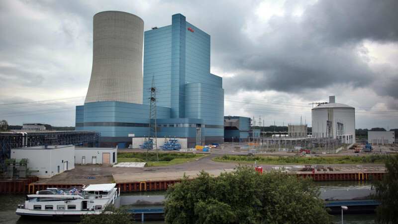 Das umstrittene Steinkohlekraftwerk Datteln 4 in Nordrhein-Westfalen wird voraussichtlich erst nach 2022 stillgelegt.