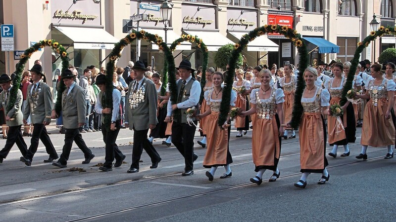 Bereits 2000, 2010 (hier im Bild) und nun auch 2020 dürfen Friesheims Schützen am Trachten- und Schützenzug beim Oktoberfest teilnehmen.