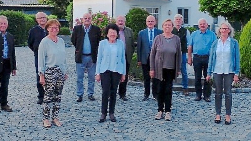 Carmen Böhm mit ihrem engagierten Vorstands-Team.