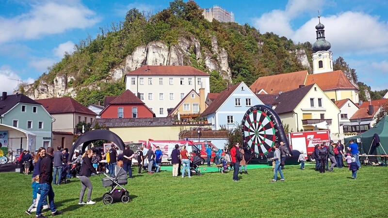 Rund 1 000 kleine Feuerwehrfans, Mitglieder und Eltern besuchten den Familientag am Sonntag in Kallmünz.