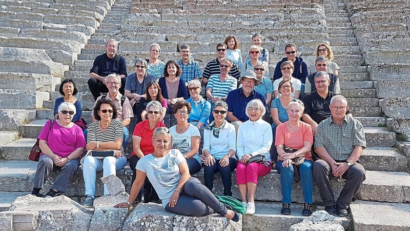 Diese Reisegruppe aus der Hallertau besichtigte der mit Reiseführerin Anna Salasidou (vorne) die wichtigsten Sehenswürdigkeiten Griechenlands.