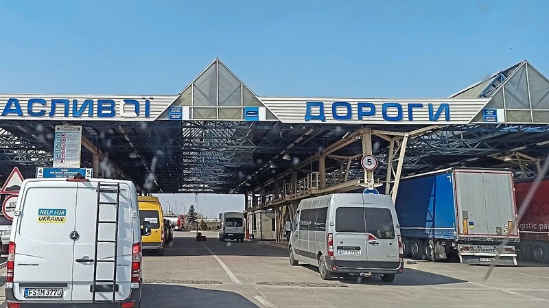 Am Grenzübergang in die Ukraine.